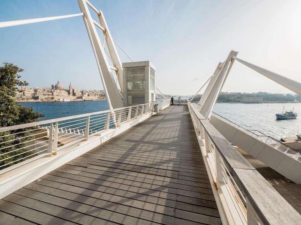 Luxury Apartment Inc Pool & Views 슬리에마 외부 사진